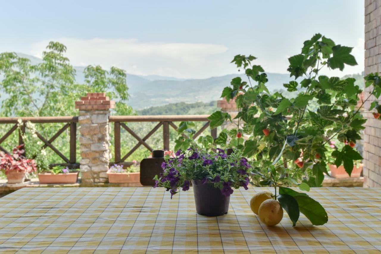 Agriturismo L'Antico Casolare Castelcivita Exterior photo